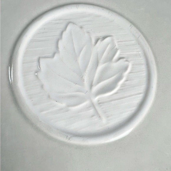 Pfaltzgraff SIERRA LEAF IVORY WHITE 13 3/4" SQUARE PLATTER PLATE - Picture 2 of 9